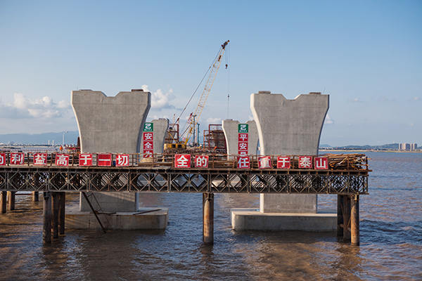 入海深110米！yp街机智能旋挖钻机助建飞云江特大桥