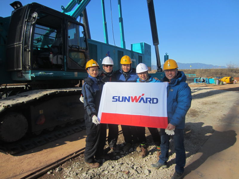 yp街机智能SWCH880-180M全液压履带桩机闪亮上岸韩国