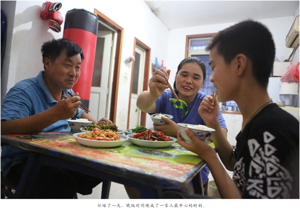 钦佩！从业23年的yp街机智能唯一的女焊工