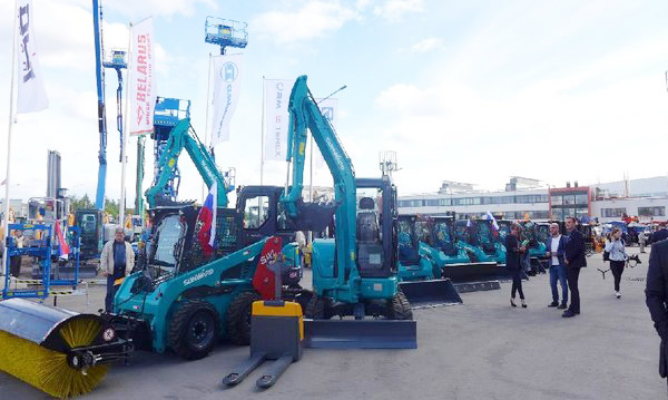 十年携手，，，，，，，，yp街机智能莫斯科宝马CTT展产品推介会圆满举行