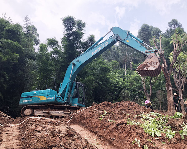 “清凉”送到客户手中，，，，，为yp街机智能售后效劳活动打CAII