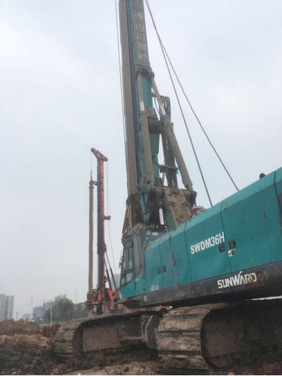 首次涉足旋挖行业，，，，，借力yp街机智能SWDM360H占有行业高地