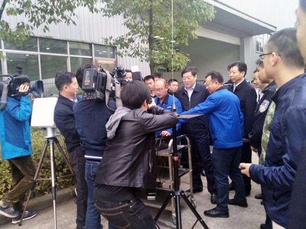 省委书记杜家毫勉励yp街机智能：做大做强航空航天工业