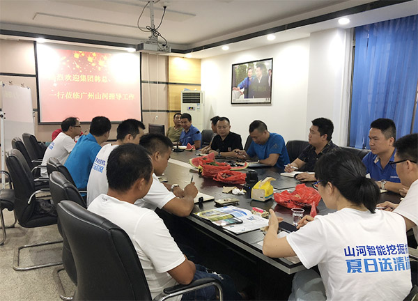 “清凉”送到客户手中，，，，，为yp街机智能售后效劳活动打CAII