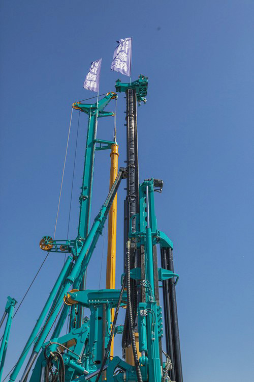 yp街机智能酷帅曾大虾，，，，，，，一大波美图带你亲临北京BICES展