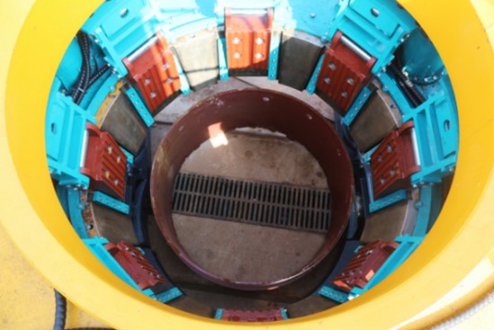 喜讯！yp街机智能SWRC170自行式全回转全套管钻机获湖南省首台(套)重大手艺装备产品奖励！