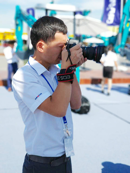 yp街机智能酷帅曾大虾，，，，，，，一大波美图带你亲临北京BICES展