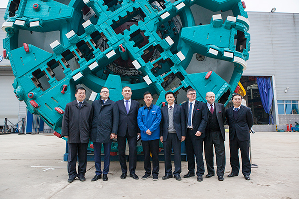 波兰代表团为yp街机智能立异生长点赞