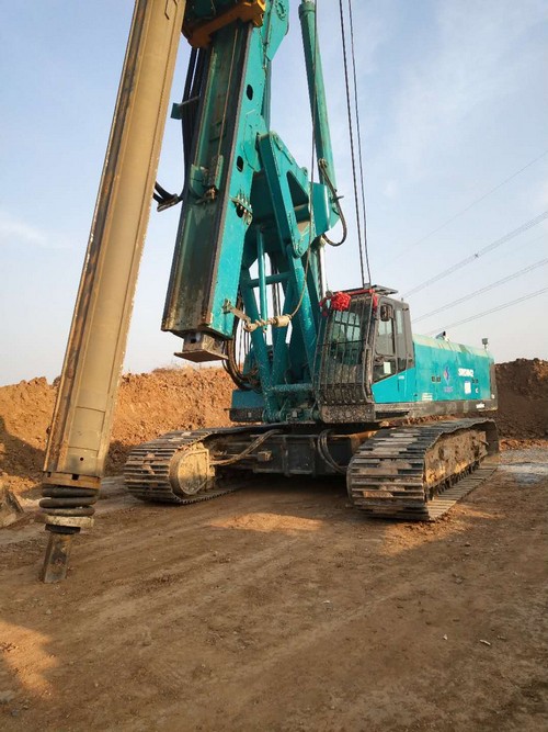 本钱节约几百万，，，，，，，，这台旋挖是我的摇钱树