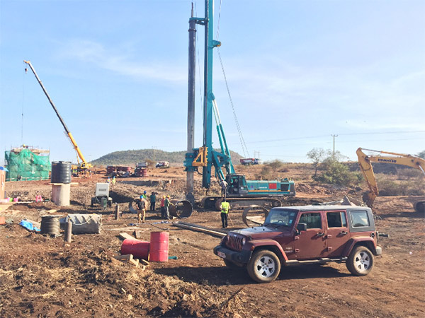 yp街机智能入岩神器在东非肯尼亚获赞，，，人好装备好