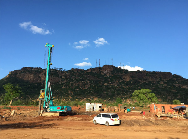 yp街机智能入岩神器在东非肯尼亚获赞，，，人好装备好