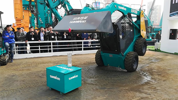 不平来战！yp街机智能展台有大礼等你拿