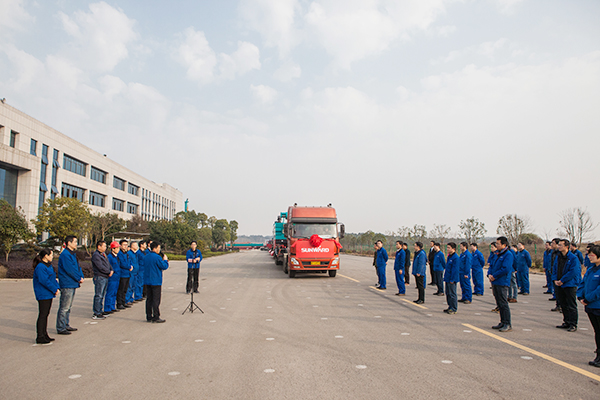 情人节牵手乐成，，，，，，，yp街机智能SWDM520“我爱你”出嫁了
