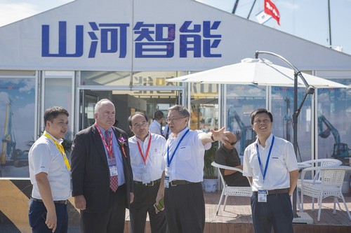 yp街机智能酷帅曾大虾，，，，，，，一大波美图带你亲临北京BICES展