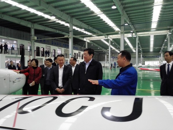 省委书记杜家毫勉励yp街机智能：做大做强航空航天工业