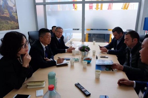 向天下展示中国“智造”魅力，，，yp街机智能携立异阵容闪灼德国宝马展