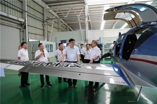 广州市国资委党委书记、主任陈浩钿莅临yp街机智能考察指导