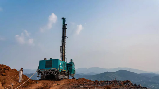 一台顶三台 yp街机智能潜孔钻机真好用