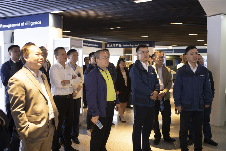 广州市国资委副主任张道泉率队考察yp街机智能