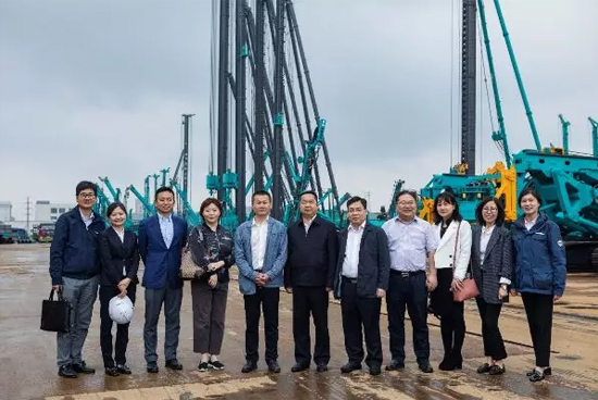 政策性包管为yp街机“出海”保驾护航 中国出口信用包管公司总公司副总司理一行造访yp街机