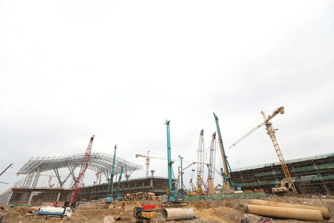 yp街机机群“染绿”贵阳机场扩建工地