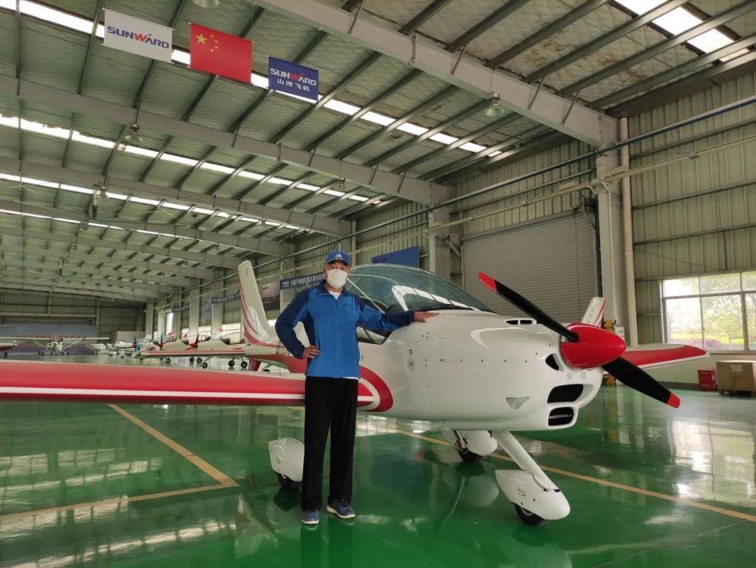 河南航行家：“我有‘八一’阿若拉！”