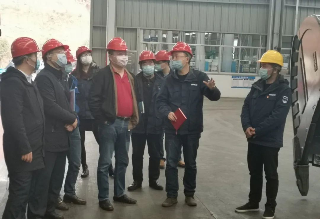 市工信局调研yp街机智能国家先进集群竞赛项目