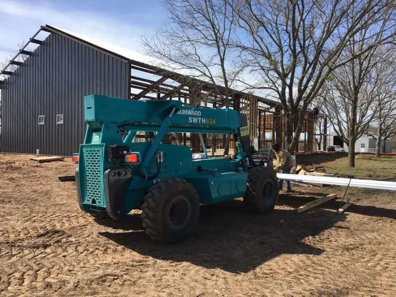 yp街机智能新品叉装车批量下线发往美国