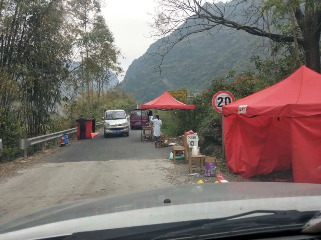 疫情阻隔，，，，，，效劳常在