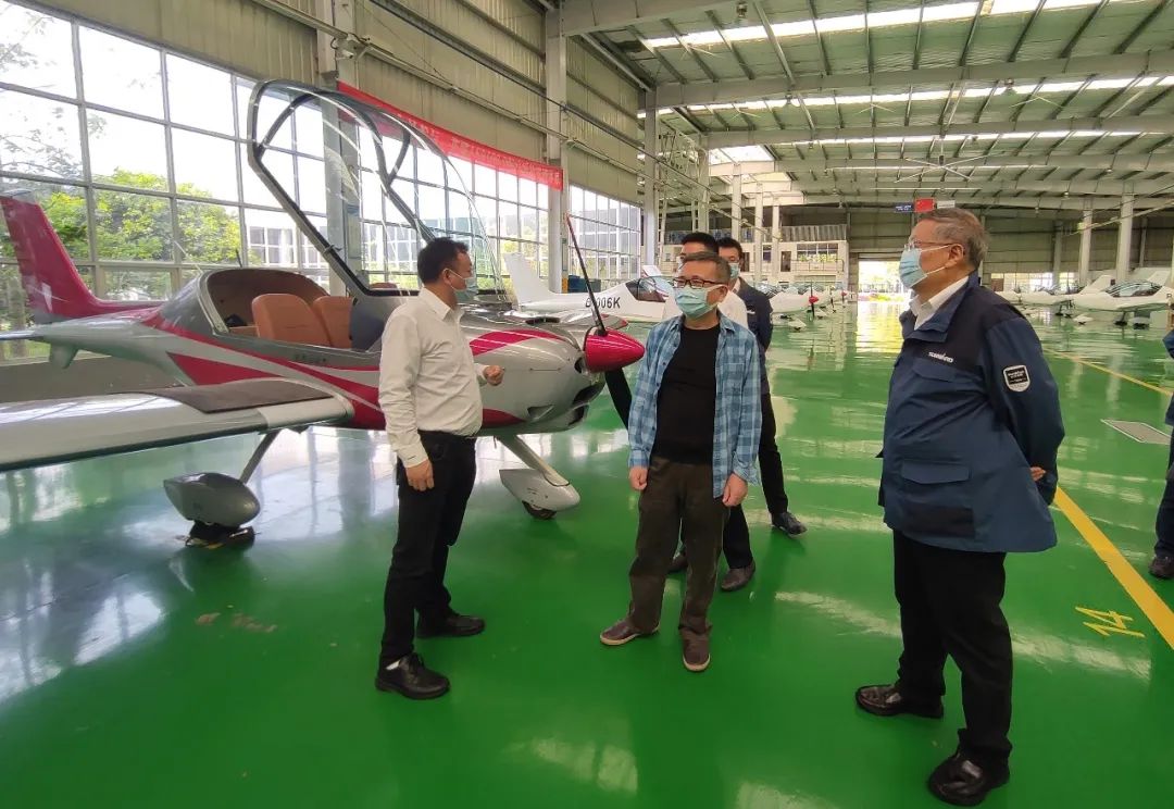 广州工控总司理张伟涛调研yp街机航空