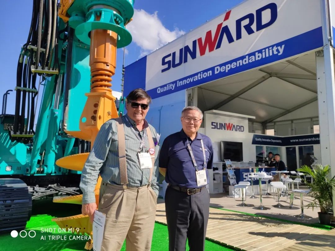 yp街机智能董事长何清华“疫”向西欧行