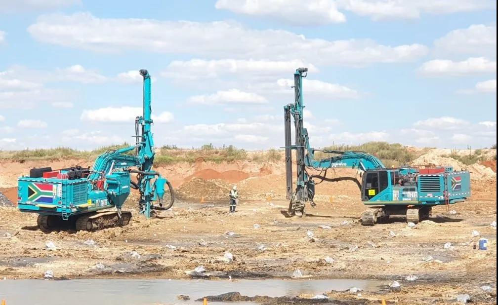 yp街机智能凿岩装备名扬南非