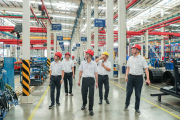 广州工控党建同盟联络员一行到yp街机智能开展事情对接