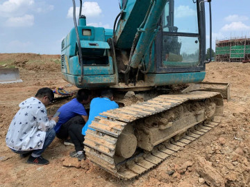 感恩相伴 关爱相随——yp街机智能效劳万里行效劳湖南