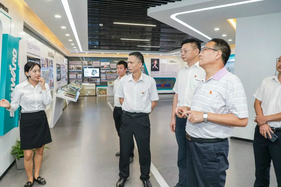 广州工控党建同盟联络员一行到yp街机智能开展事情对接