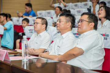 精准效劳共建家园，，，，，，解决刚需心怀感恩——yp街机智能首期职工子女暑期托管班圆满结班