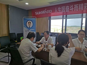 关爱科技事情者康健——康健科普进企业走进yp街机智能