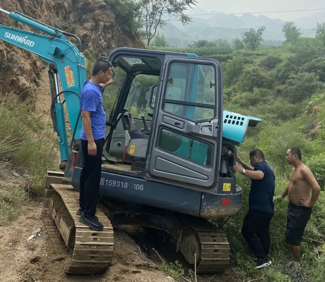 感恩相伴 关爱相随——北京yp街机效劳万里行