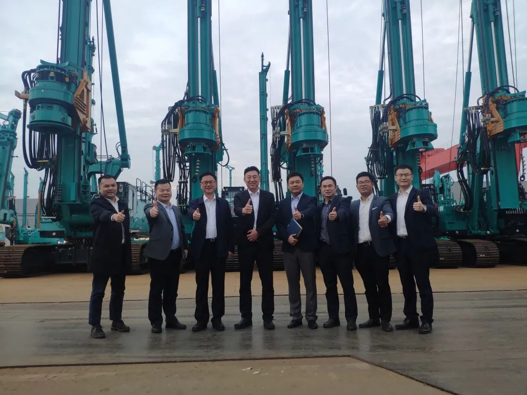 中国联通首席科学家范济安到访yp街机智能