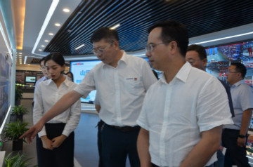 深化校企相助 湖南农大党委书记陈弘一行到访yp街机智能