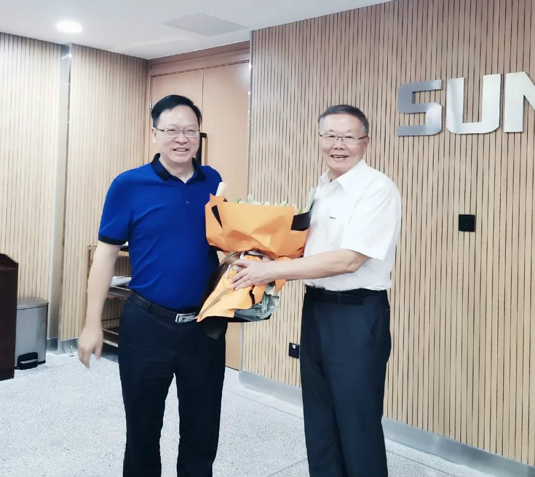 中南大学机电工程学院肖来荣书记到访yp街机智能