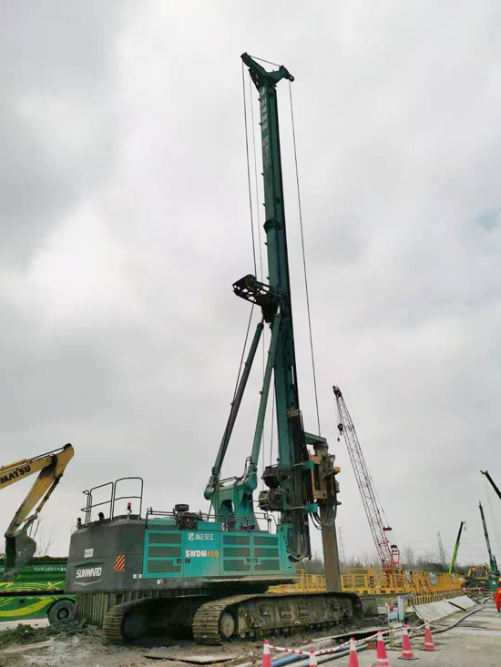 天下第一条智慧高速，，，，为何认准yp街机智能旋挖钻机施工？？？