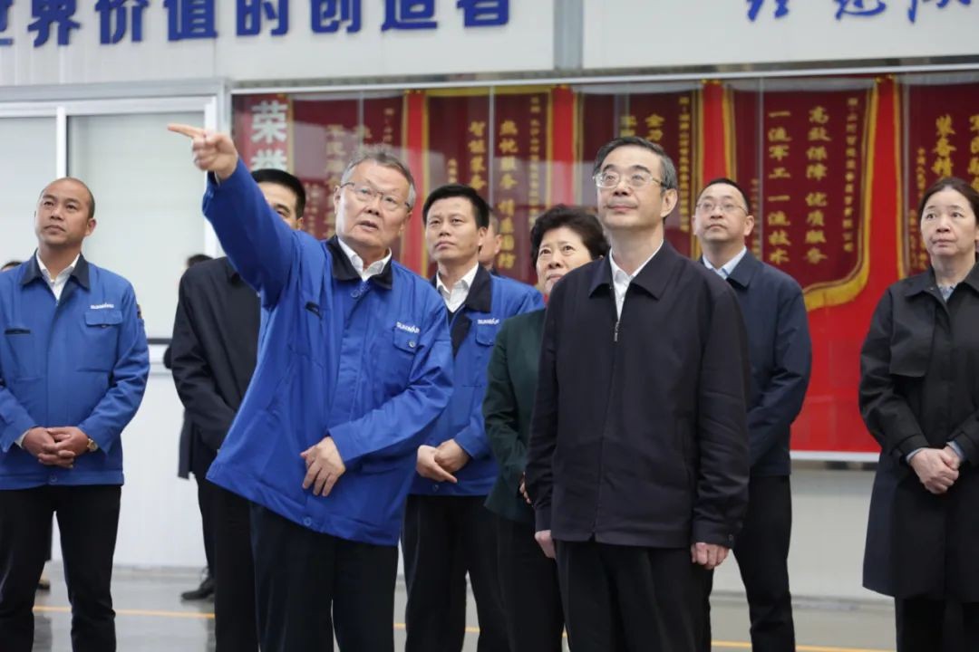 周强调研yp街机智能：增强知识产权；；； 效劳立异驱动生长