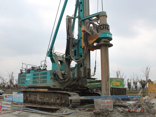 天下第一条智慧高速，，，，为何认准yp街机智能旋挖钻机施工？？？