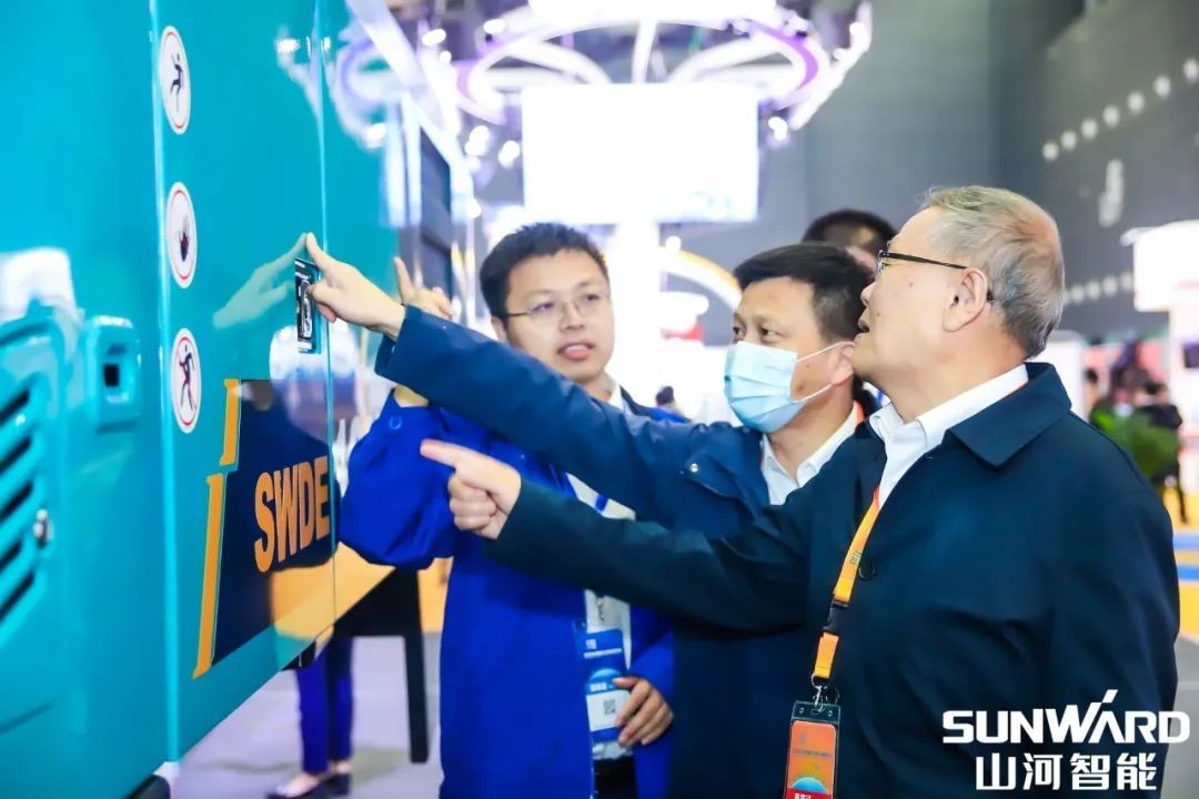 “yp街机绿”亮相长沙国际工程机械展，，，，50余款产品尽显yp街机智能立异实力