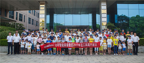 这个炎天，，，，亲子玩转yp街机智能“三栖”装备