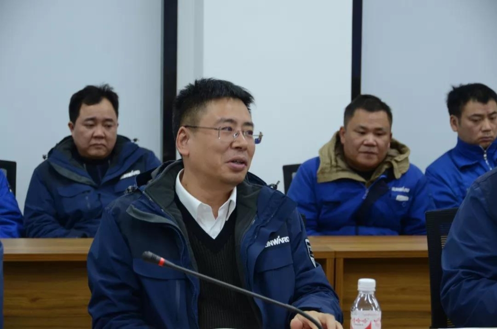 yp街机智能召开春节难题职工座谈会