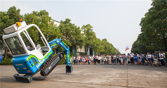 这个炎天，，，，亲子玩转yp街机智能“三栖”装备