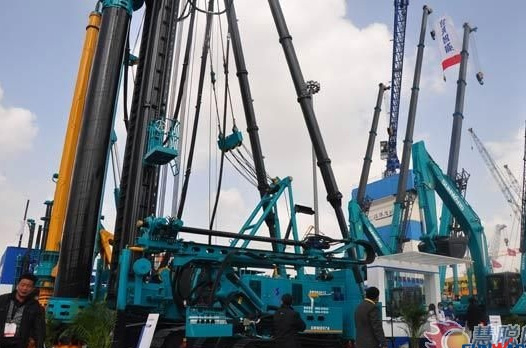 【宝马访谈】yp街机智能董事长何清华教授