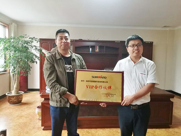 8年购置12台！yp街机智能旋挖钻陪他走向天下